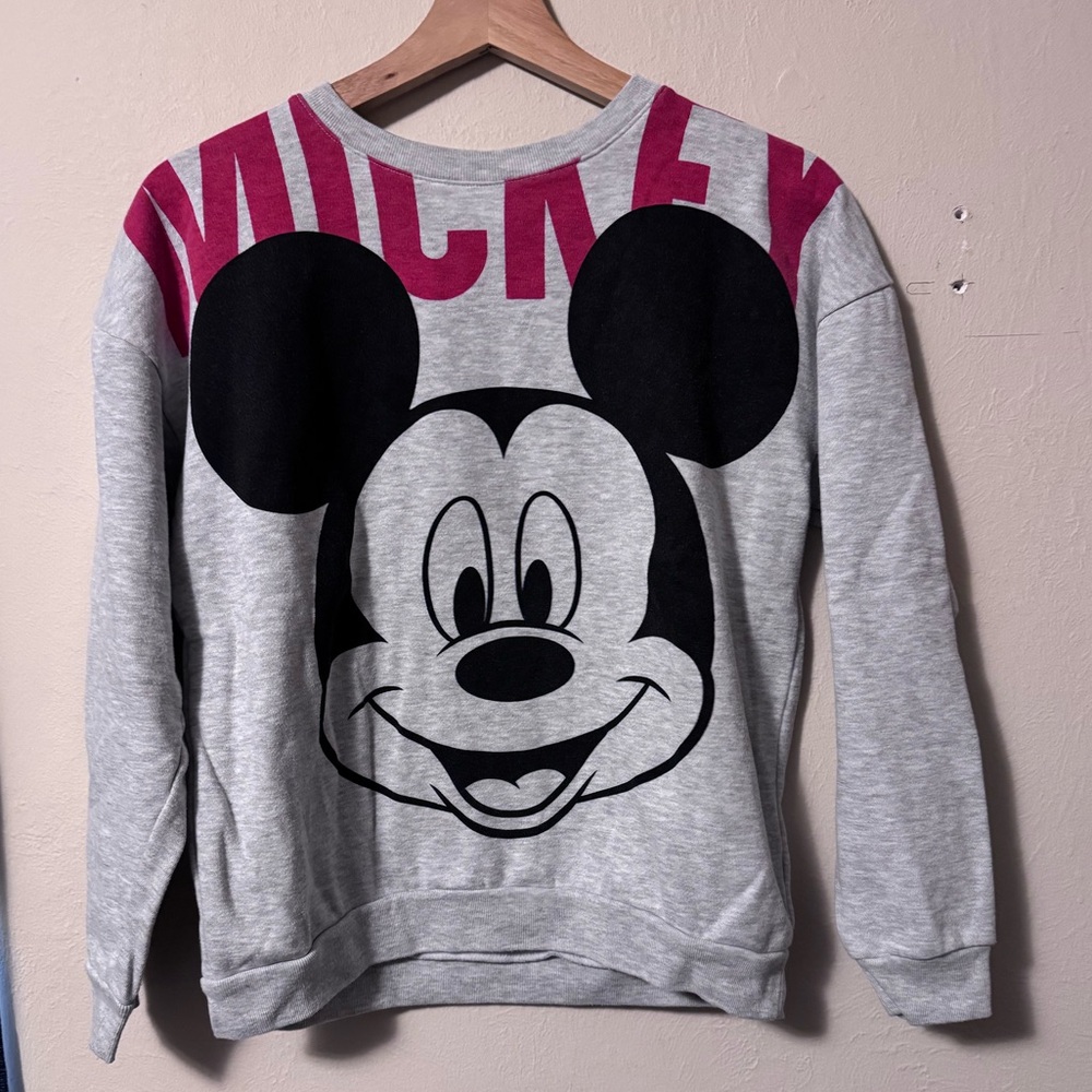 Disney Mickey Graphic and Spellout gray crewneck Sweatshirt Size XS